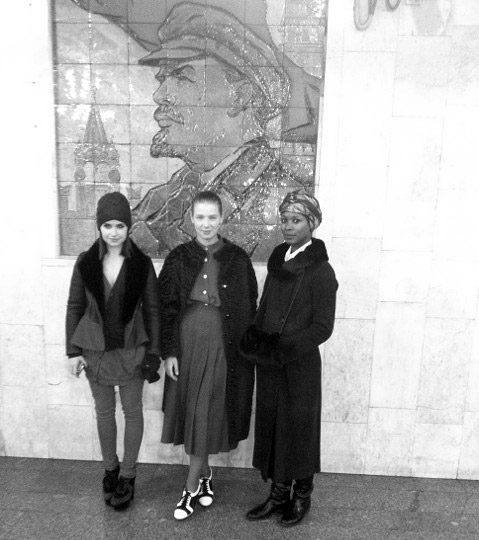 Шала Монрок в московской подземке (фото 10)
