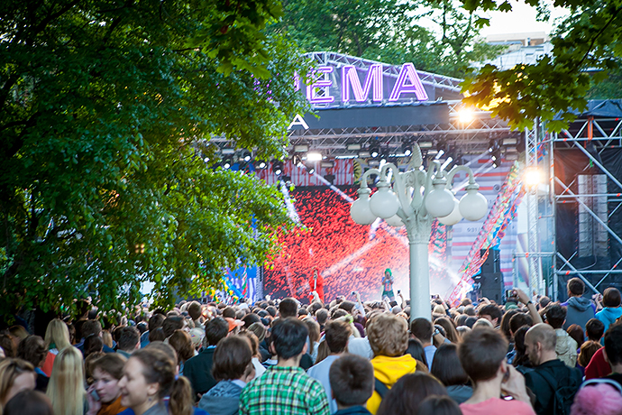 Martini Art Love Cinema в саду "Эрмитаж" (фото 21)