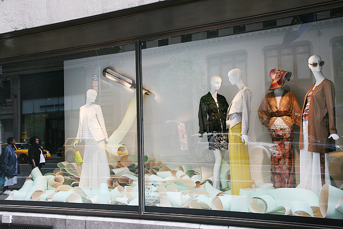 Лучшие витрины мира: Bergdorf Goodman.