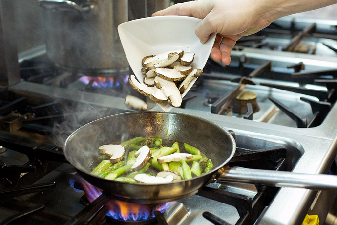 Креветки в пряно-чесночном соусе от Nobu (фото 6)