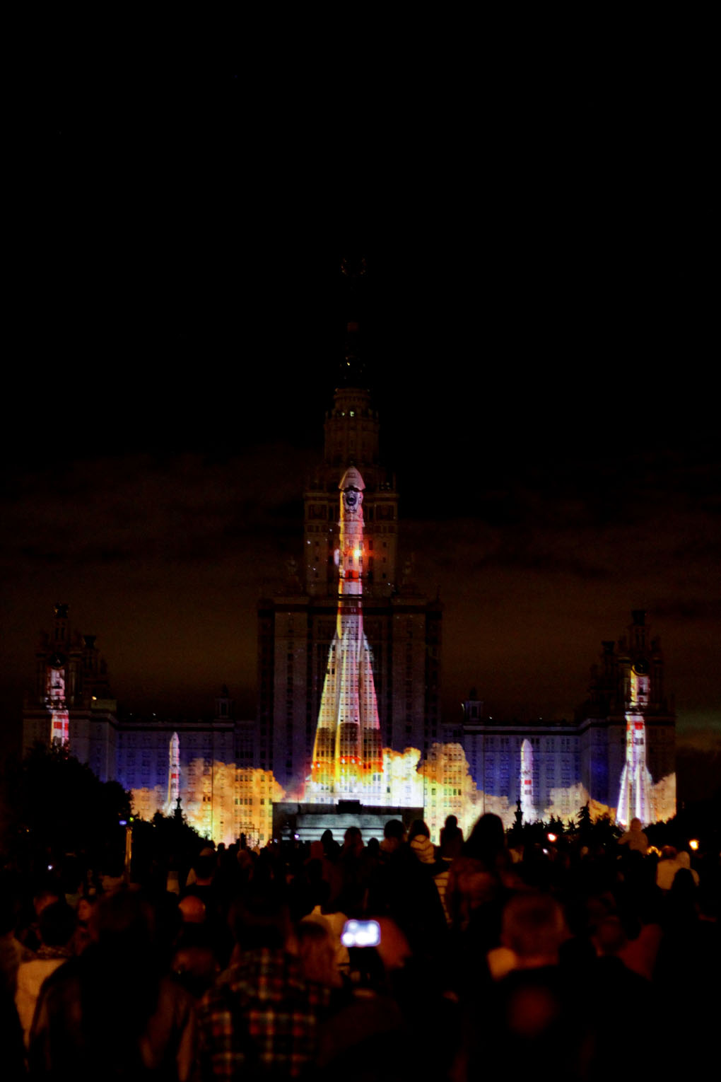 Москва отметила свой день рождения (фото 5)