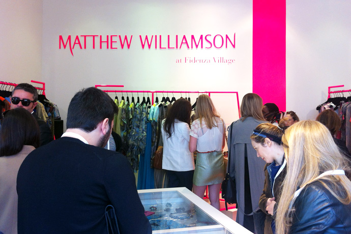 Pop-up-бутик Matthew Williamson в Fidenza Village (фото 6)