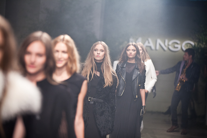Показ Mango осень-зима 2013 в Москве (фото 11)