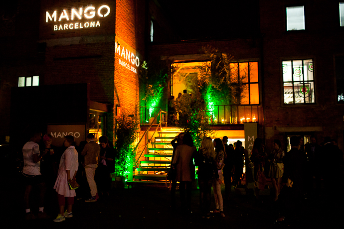 Показ Mango осень-зима 2013 в Москве (фото 13)