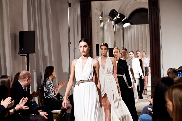 Показ Mango весна-лето 2012 в Москве (фото 15)