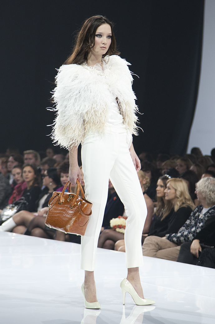 Показ Valentin Yudashkin в Москве (фото 36)