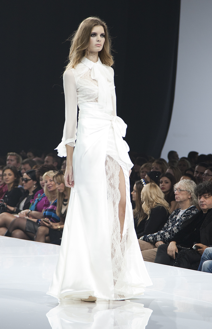 Показ Valentin Yudashkin в Москве (фото 34)