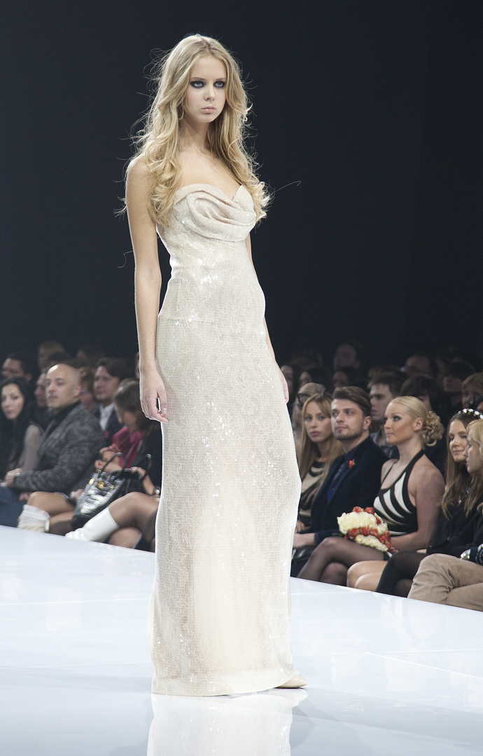 Показ Valentin Yudashkin в Москве (фото 30)