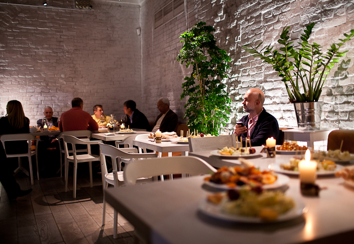 Рождественский коктейль Vardoui Nazarian (фото 12)