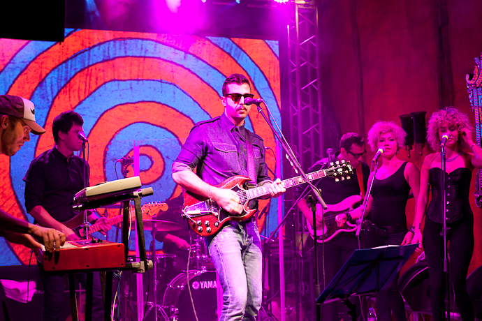 Закрытый концерт Гриши Урганта в "Бочке" (фото 1)