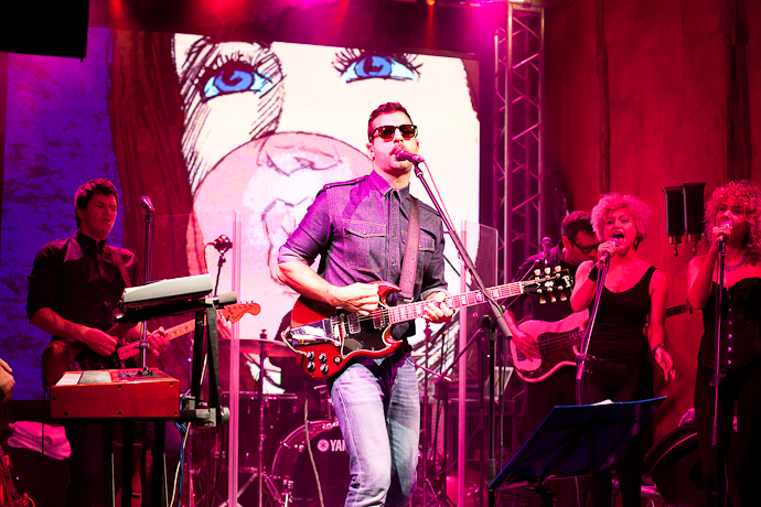 Закрытый концерт Гриши Урганта в "Бочке" (фото 2)