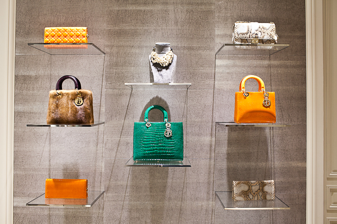 Коктейль в бутике Dior (фото 12)