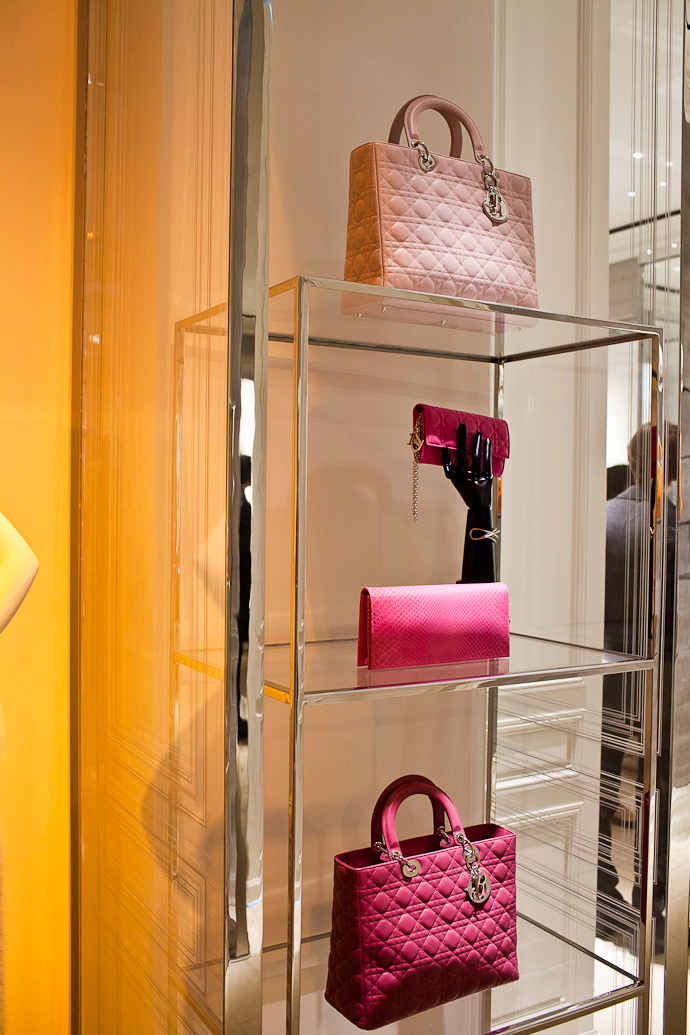 Коктейль в бутике Dior (фото 14)