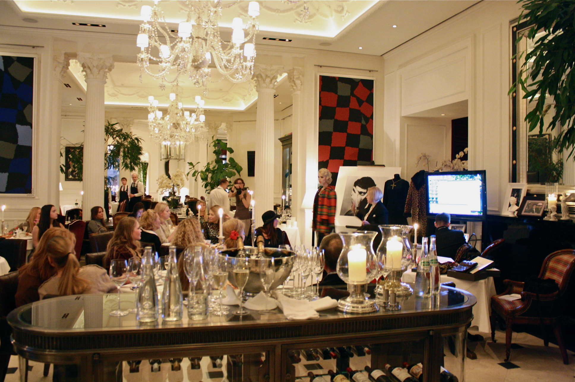 Yves Saint Laurent: трудно ли быть гением? (фото 8)