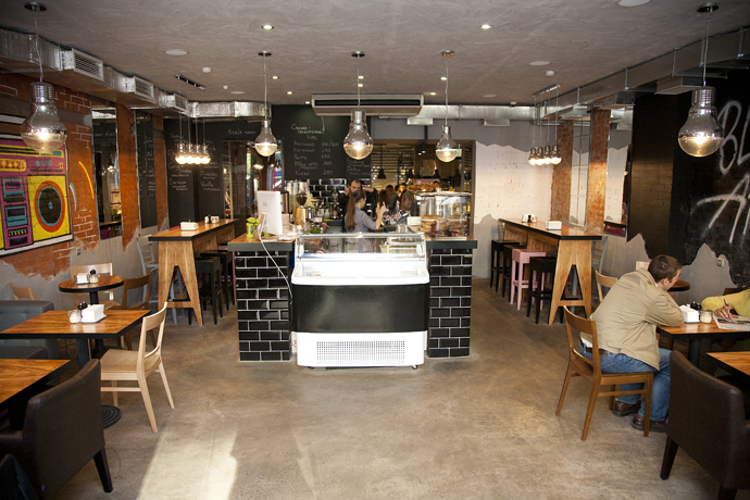 Американские десерты в Conversation Cafe (фото 11)