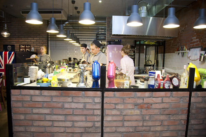 Американские десерты в Conversation Cafe (фото 4)