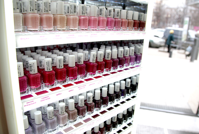 Культовые лаки Essie в Москве (фото 1)
