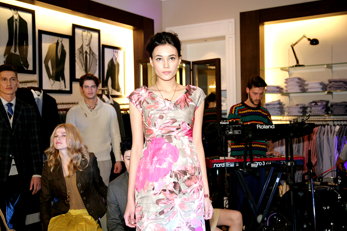 Концерт Pompeya в честь открытия Banana Republic (фото 11)