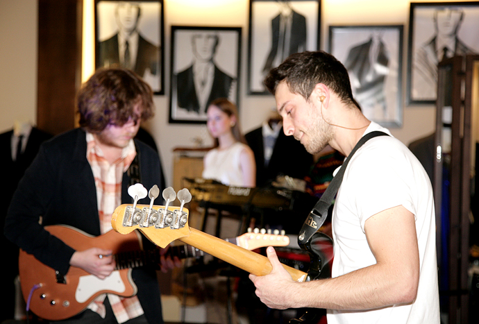 Концерт Pompeya в честь открытия Banana Republic (фото 16)