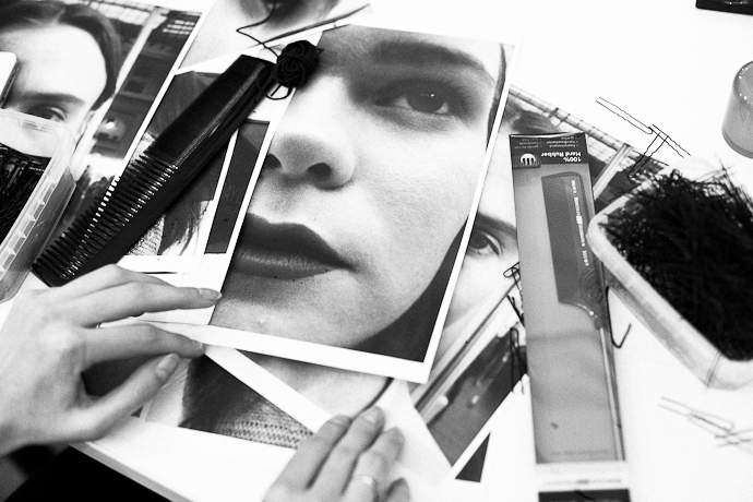 Показ Alena Akhmadullina весна-лето 2013: backstage (фото 11)