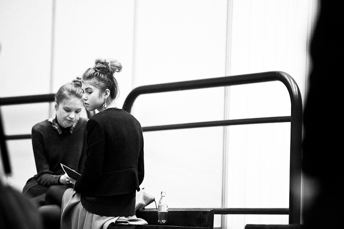 Показ Alena Akhmadullina весна-лето 2013: backstage (фото 28)