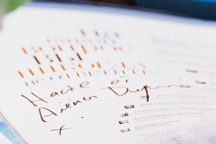 Автограф-сессия Алены Долецкой в "Цветном" (фото 7)