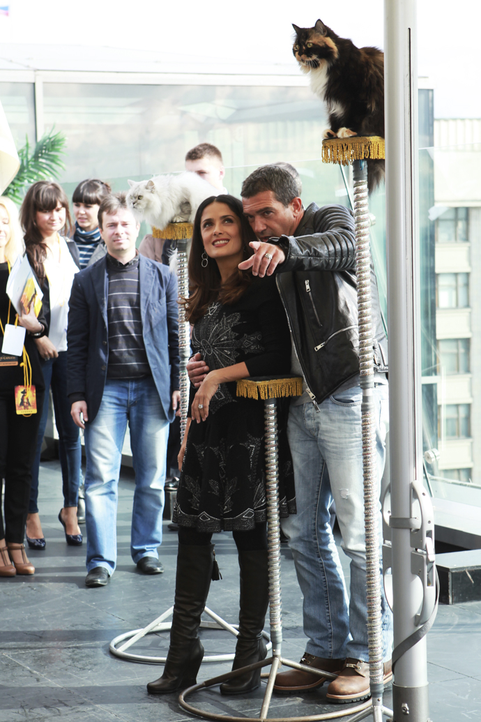 Антонио Бандерас и Сальма Хайек в Москве (фото 6)