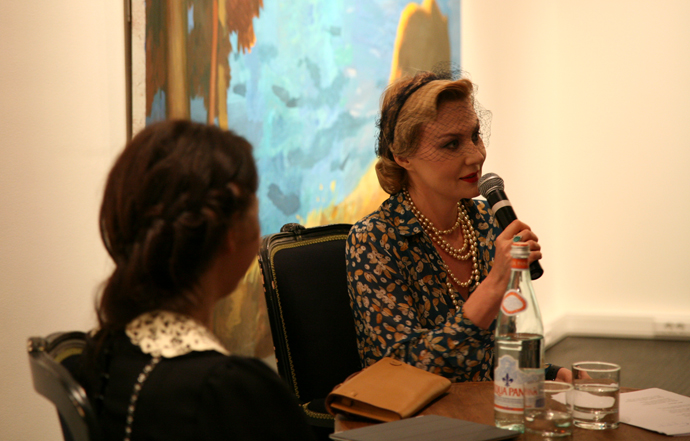 Поэтический вечер с Ренатой Литвиновой (фото 17)