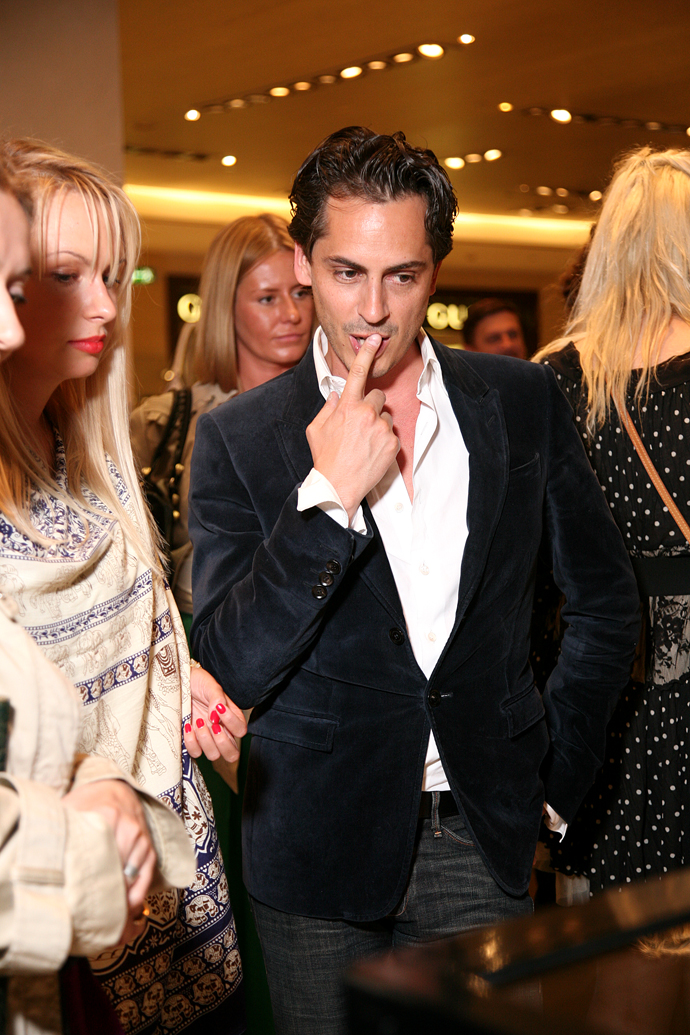 "Ночные фетиши" от Килиана Хеннесси в ЦУМе (фото 2)