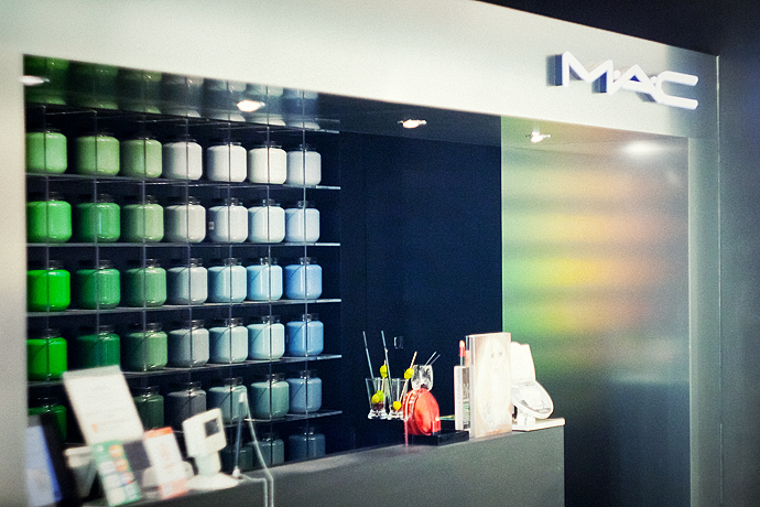 Благотворительный вечер Buro 24/7 и M.A.C в ЦУМе (фото 12)