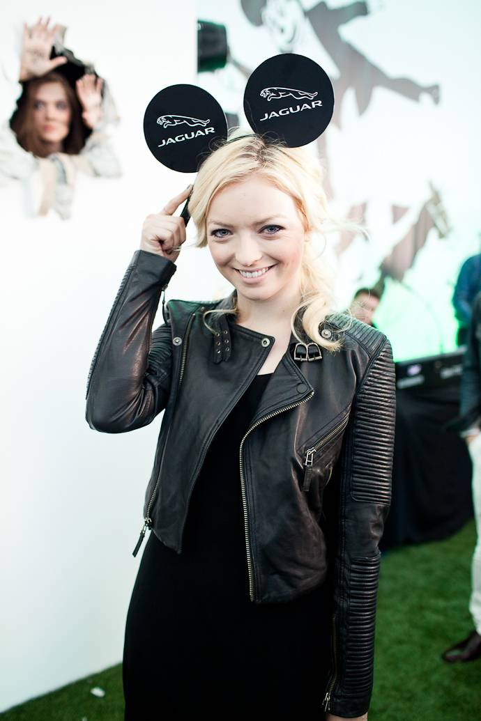 Уличная выставка Тайлера Шилдса (фото 10)