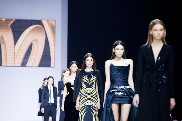 Показ Валентина Юдашкина на Volvo Fashion Week (фото 13)