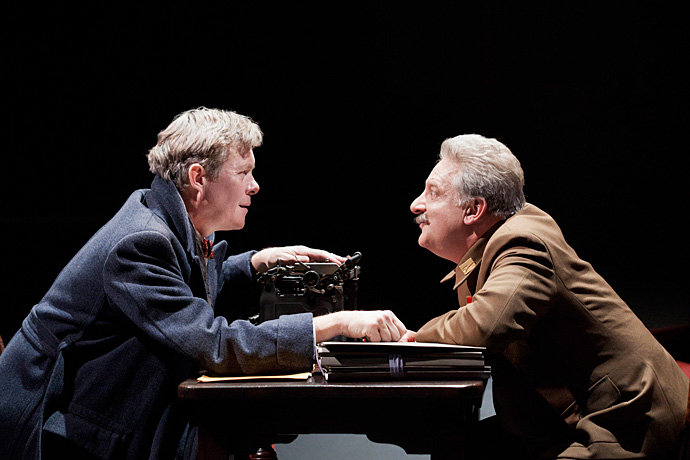 Спектакль о Сталине и Булгакове получил награду (фото 4)