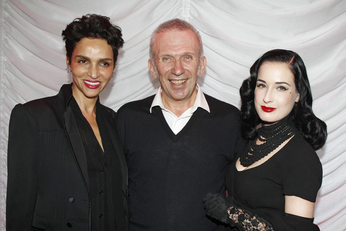 Гости парижских показов. Часть 3 (фото 11)