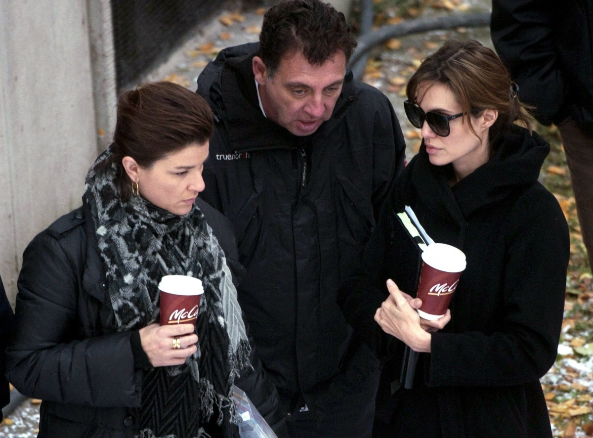 Первая режиссерская работа Анджелины Джоли (фото 1)