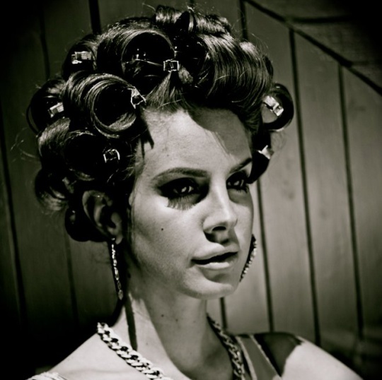 В колонках: Lana Del Rey (фото 7)