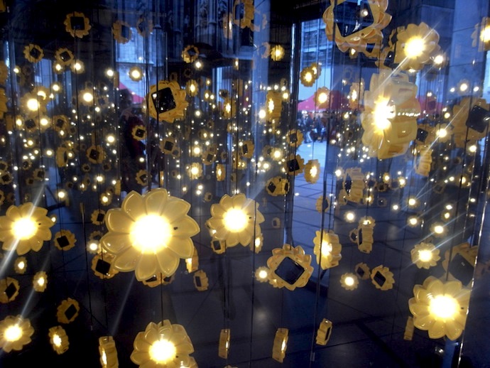 Little Sun Олафура Элиассона осветили Милан (фото 1)