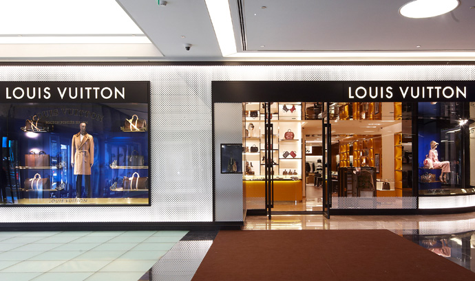 Открытие бутика Louis Vuitton в Алматы (фото 1)
