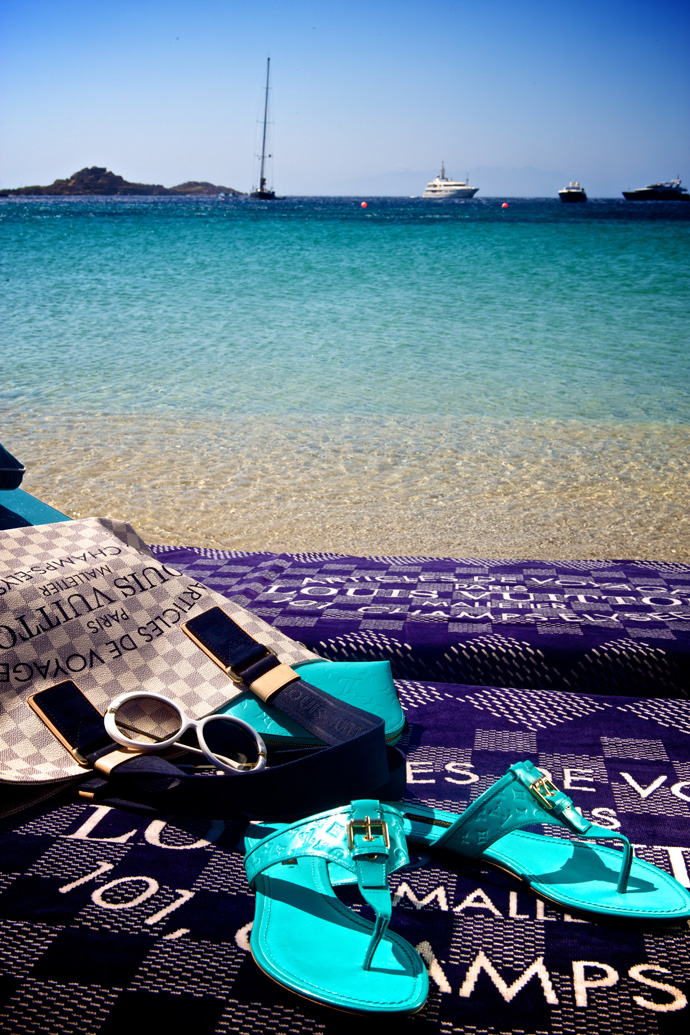 Pop-up shop Louis Vuitton на Миконосе (фото 7)