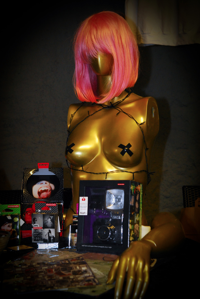 Гаражная распродажа в Цветном (фото 1)