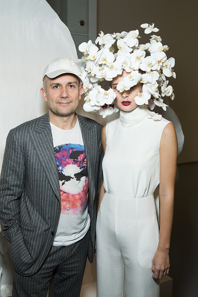 Открытие выставки Марка Куинна в Москве (фото 4)