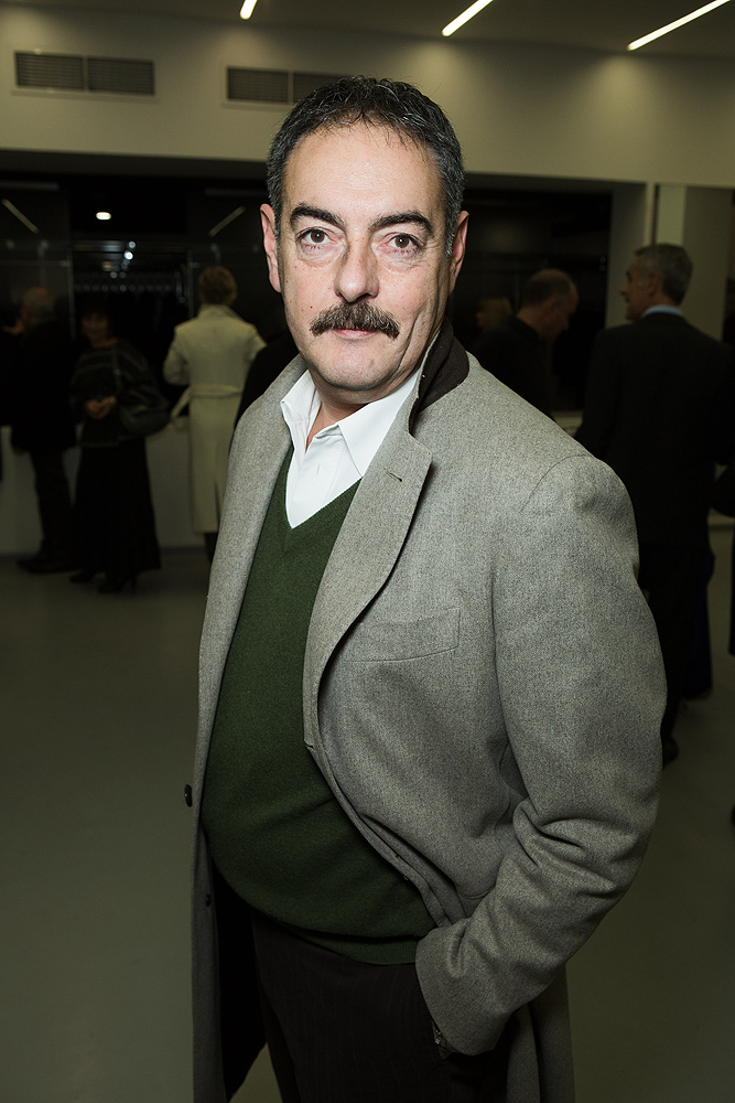 Открытие выставки Марка Куинна в Москве (фото 32)