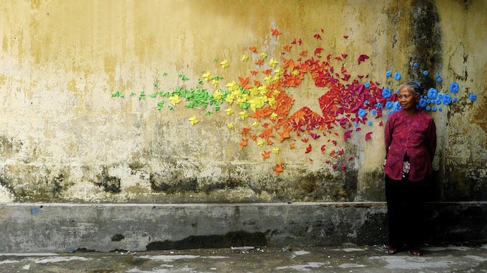 Цветные оригами как уличное искусство (фото 10)