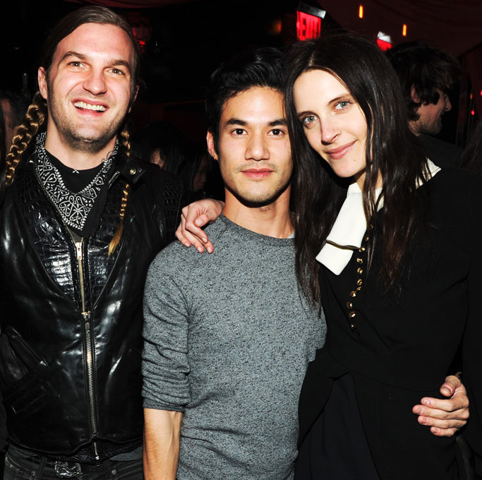 Звезды на неделе моды в Нью-Йорке. Часть 1 (фото 39)