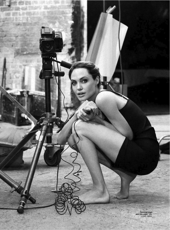 Неудержимая Анджелина в Marie Claire US (фото 4)