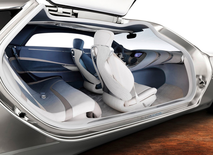 Mercedes-Benz F 125: герой нового времени (фото 5)