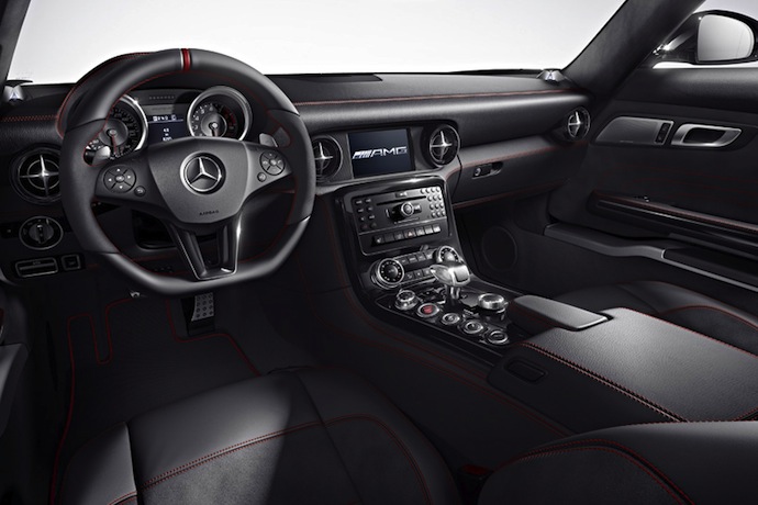 Обновленный спорткар Mercedes-Benz (фото 1)