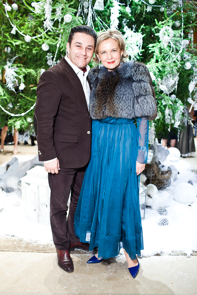 Новогодняя елка в бутике Cartier (фото 1)