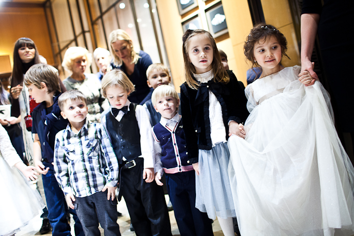 Новогодняя елка в бутике Cartier (фото 10)