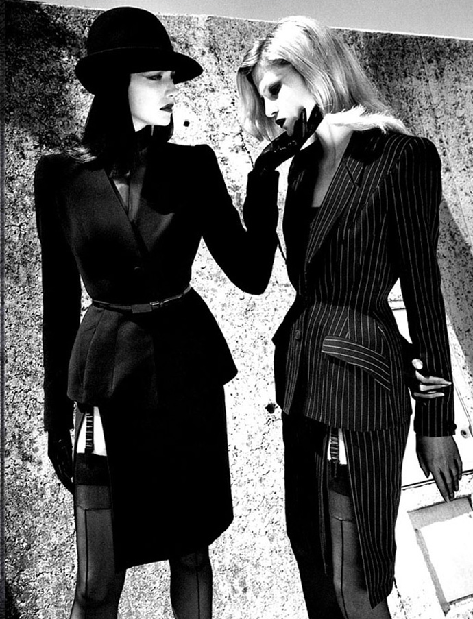 "V" значит вырез (фото 4)